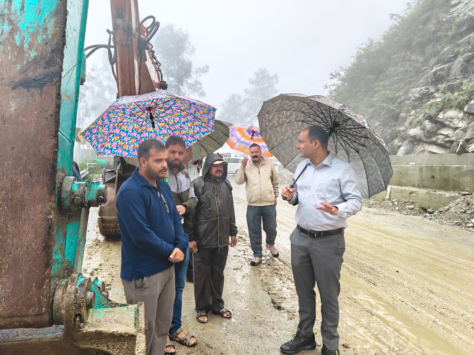 आपदा को पूरी तरह टाला नहीं जा सकता, लेकिन समय पर सतर्कता और शीघ्र राहत से जन-जीवन को बचाया जा सकता है।