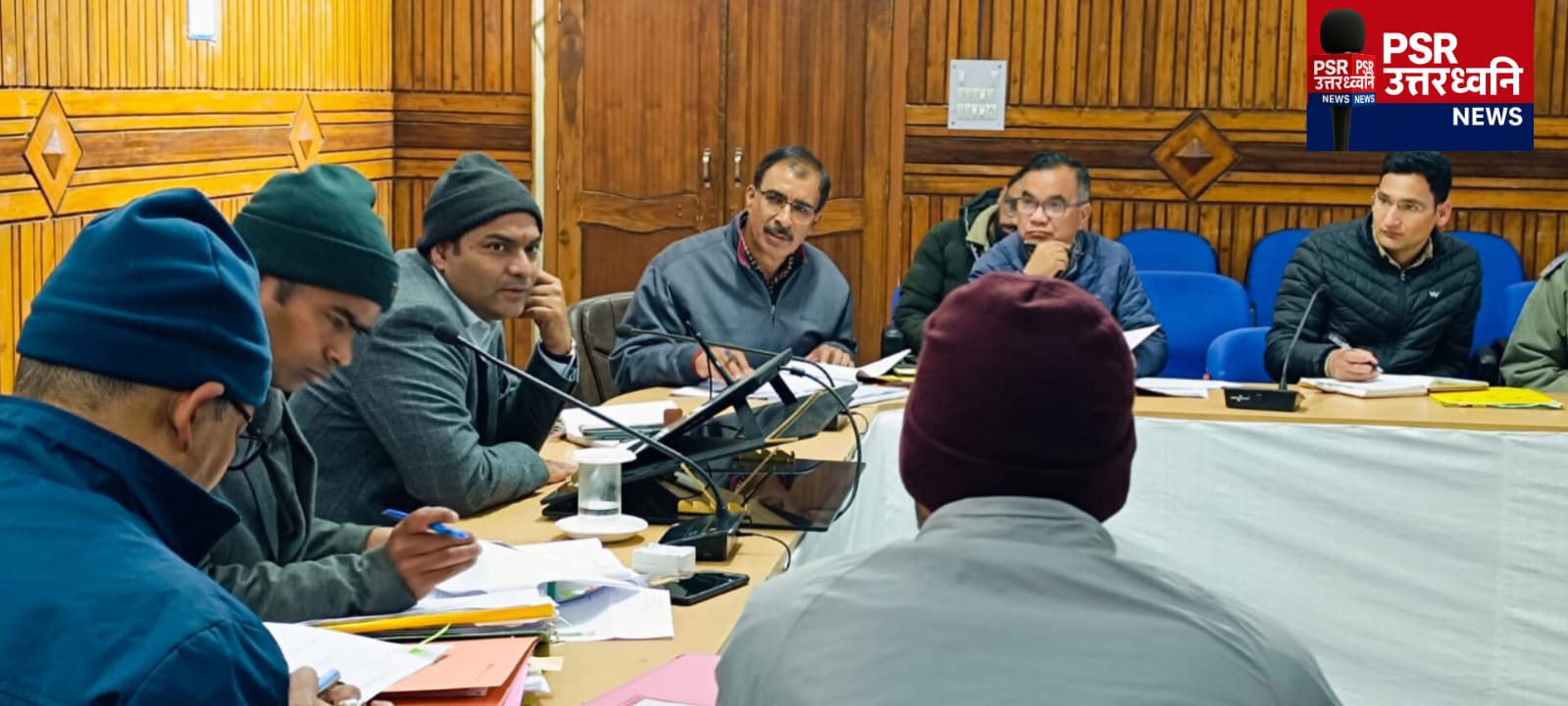 विद्यालय सुरक्षा और युवाओं को रोजगार: चम्पावत में प्रशासन की दोहरी पहल